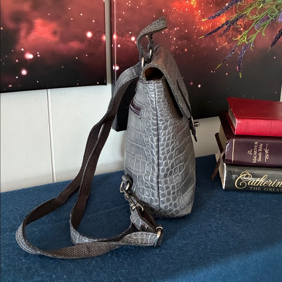 Patricia Nash Davoli Convertible Backpack - Picture 4 of 15